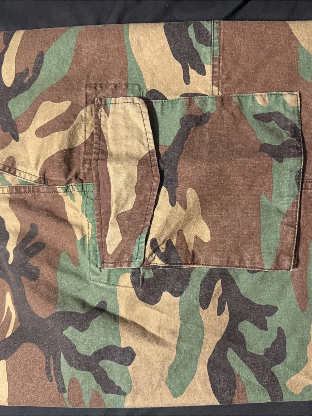 Polo by Ralph Lauren Men's Woodland Camo Cargo Shorts - Green & Brown - Picture 3 of 4